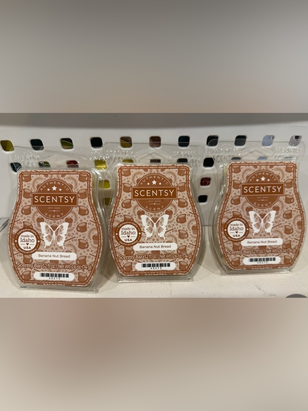 Scentsy Banana Nut Bread Bar - Brown and Cream Packaging